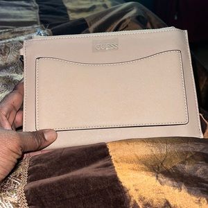 Brand new Guess caramel Tempe SLG
